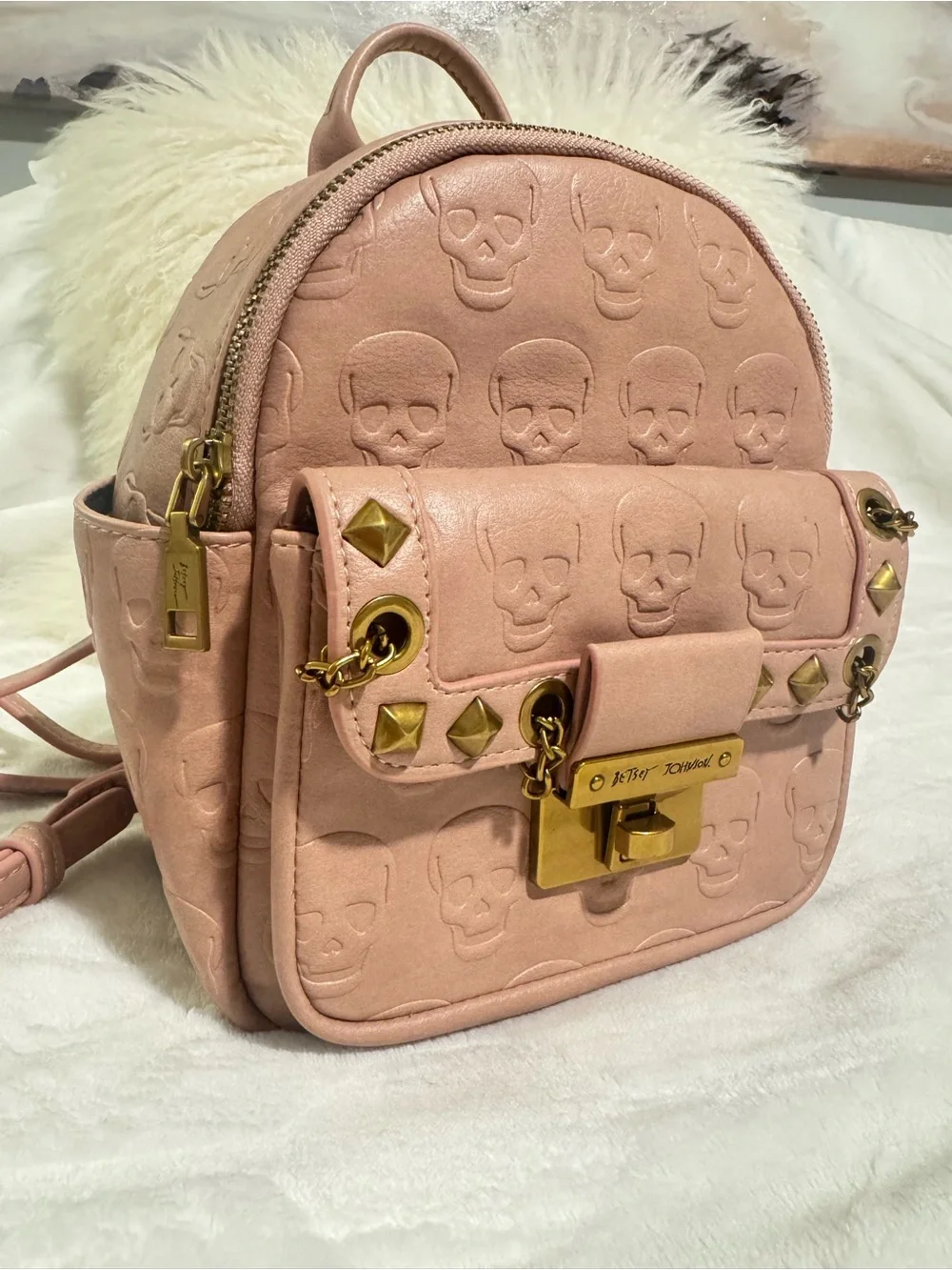 Betsey Johnson stylish powder